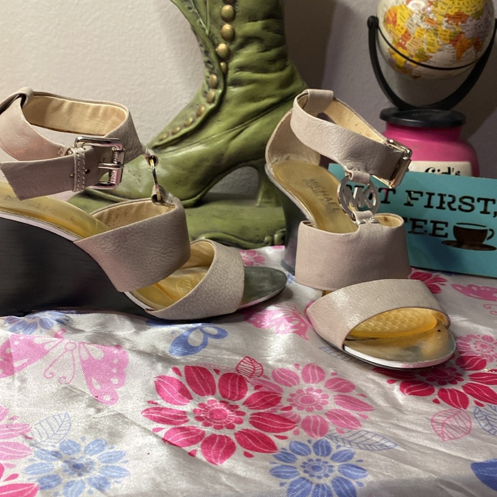 Michael kors size 6 - Picture 6 of 6